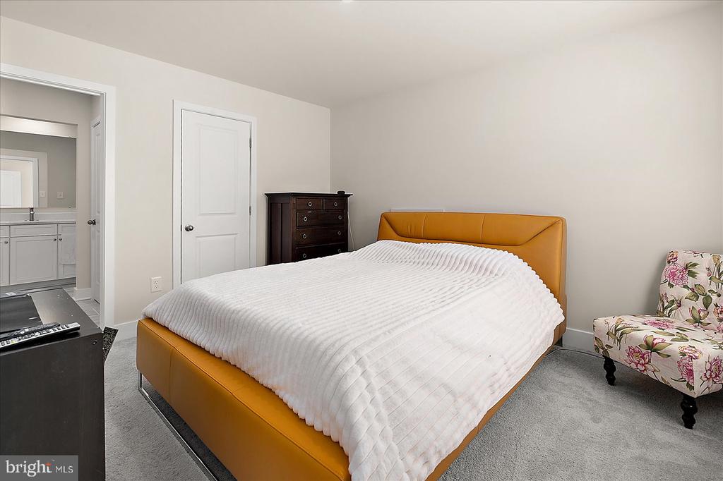 34207 GRAHAM CIRCLE