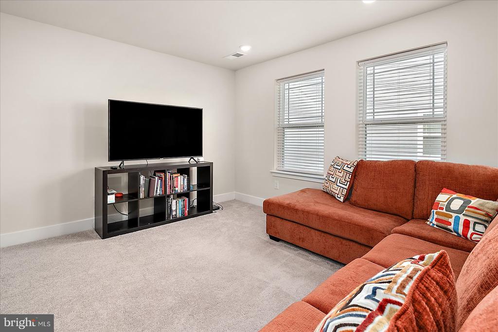 34207 GRAHAM CIRCLE
