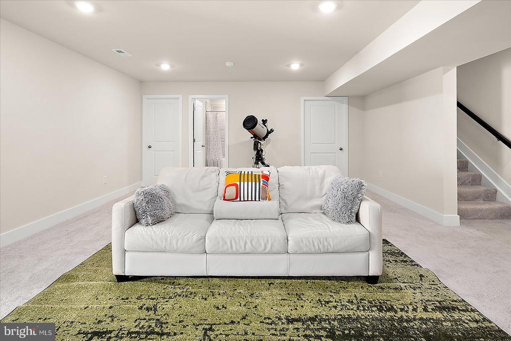 34207 GRAHAM CIRCLE
