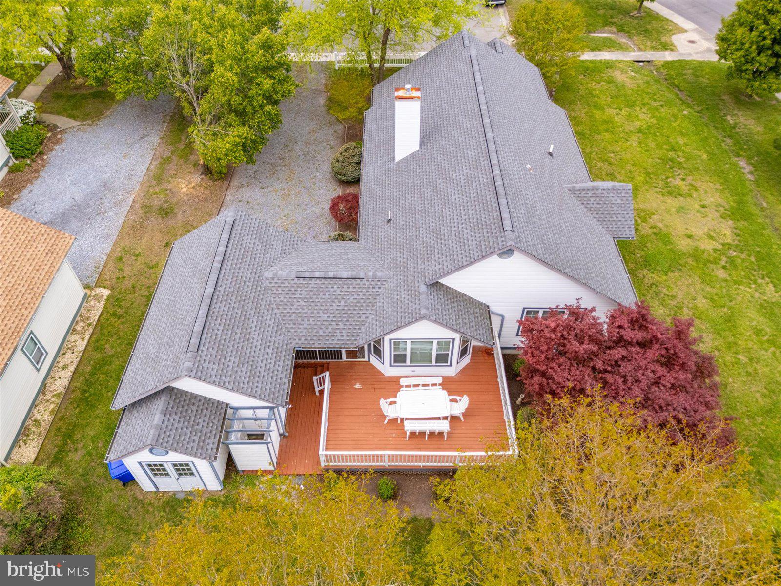 2 JOHNS COURT
