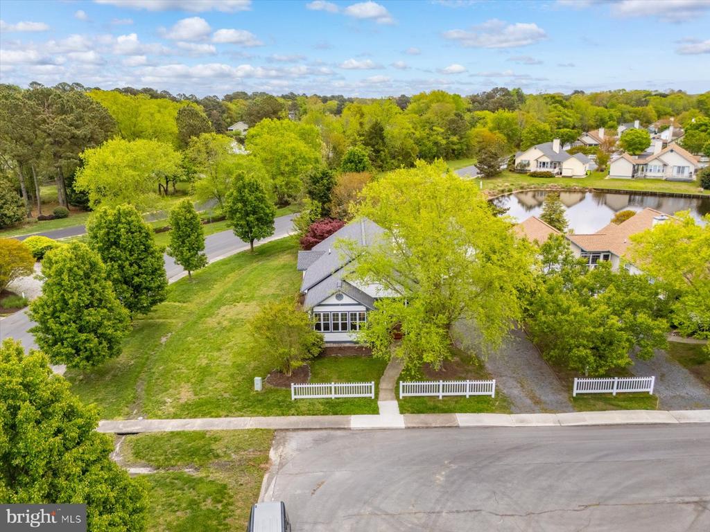 2 JOHNS COURT