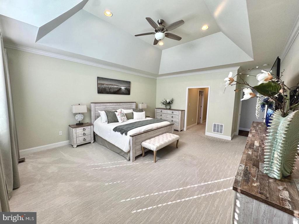 14447 CREEKSIDE CROSSING