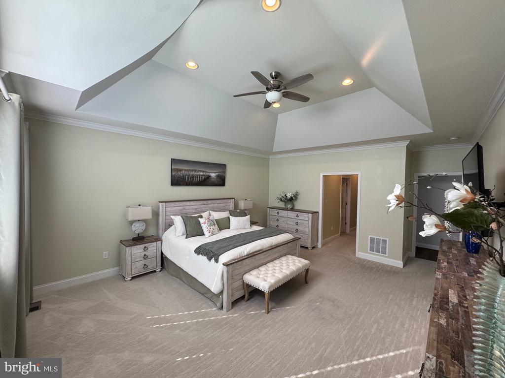14447 CREEKSIDE CROSSING