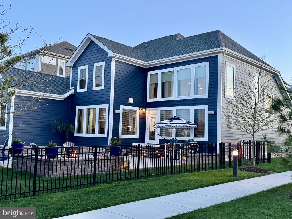 14447 CREEKSIDE CROSSING