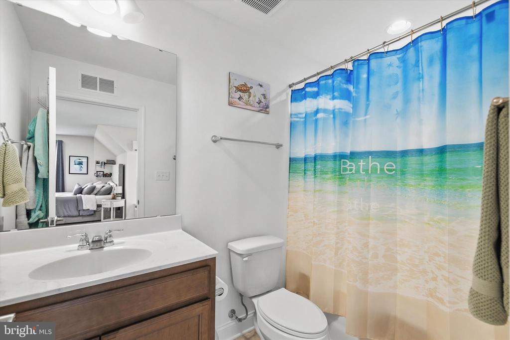 14447 CREEKSIDE CROSSING