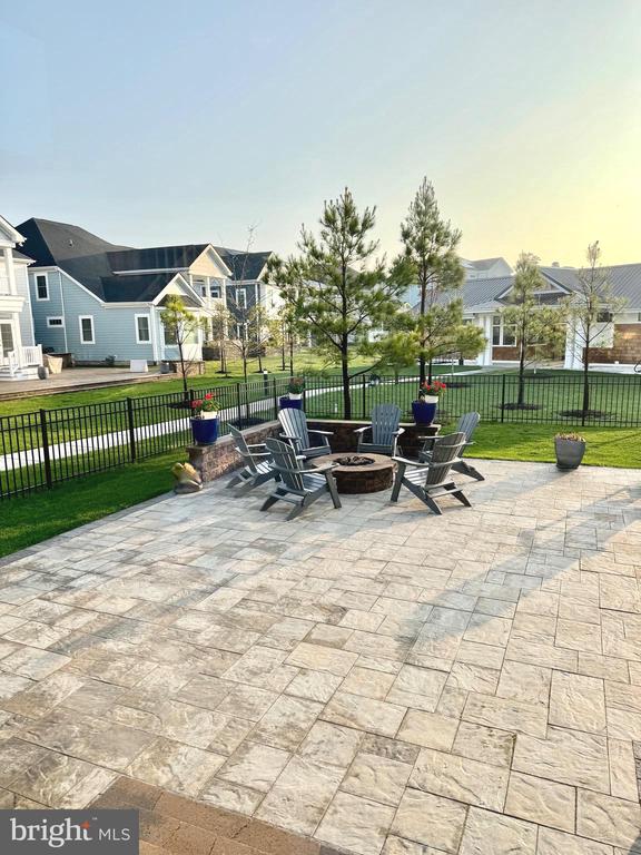14447 CREEKSIDE CROSSING