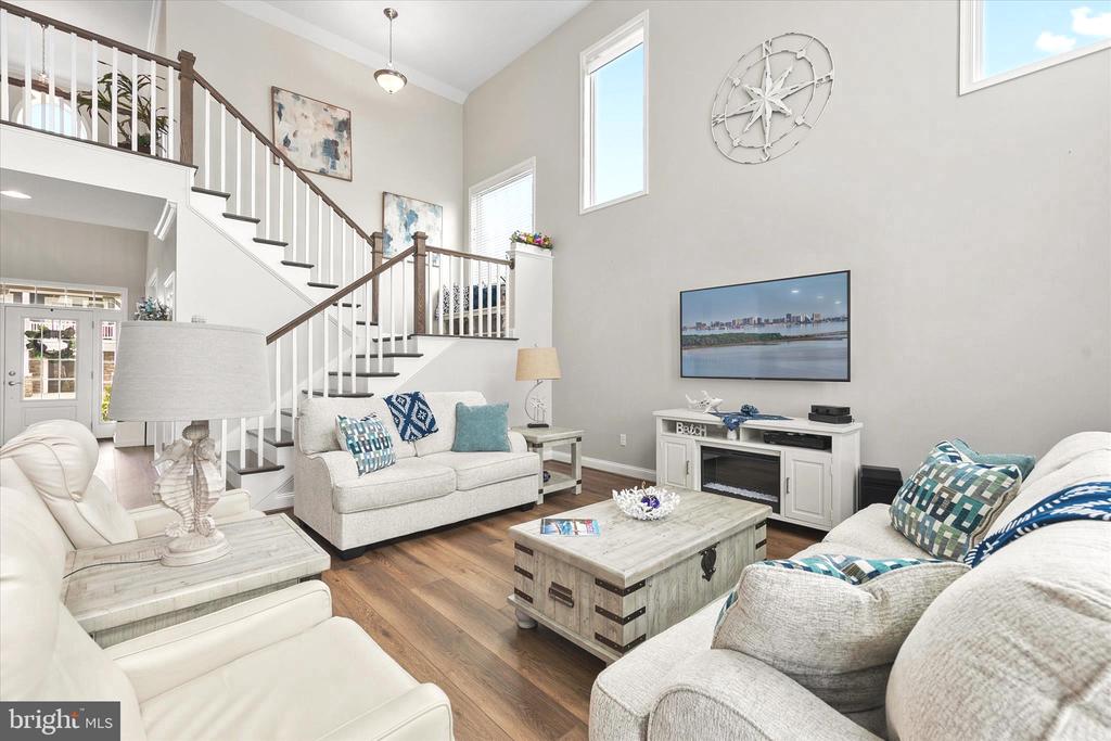 14447 CREEKSIDE CROSSING