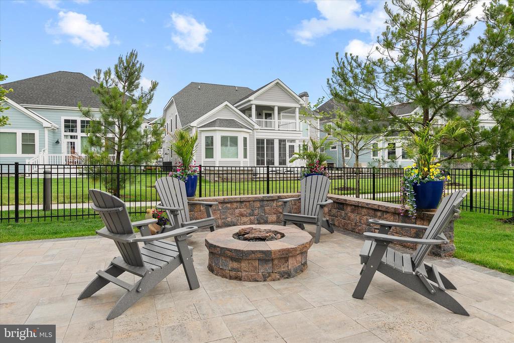 14447 CREEKSIDE CROSSING