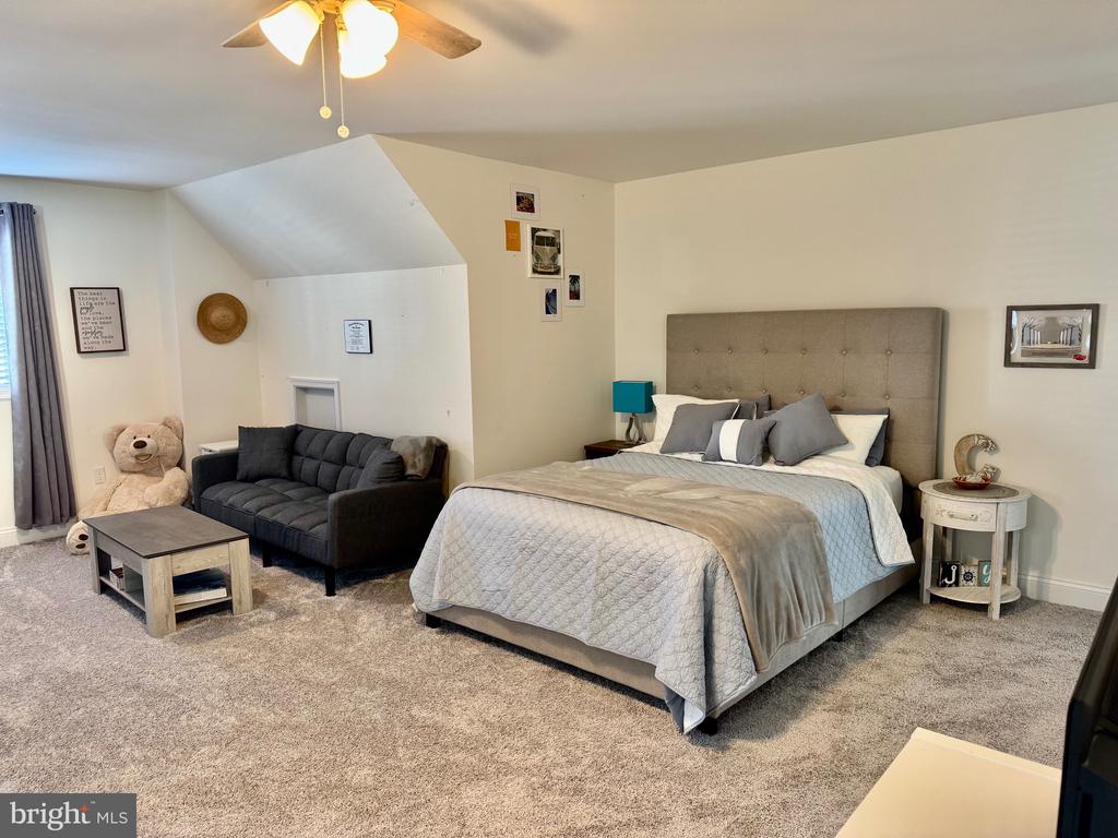 14447 CREEKSIDE CROSSING