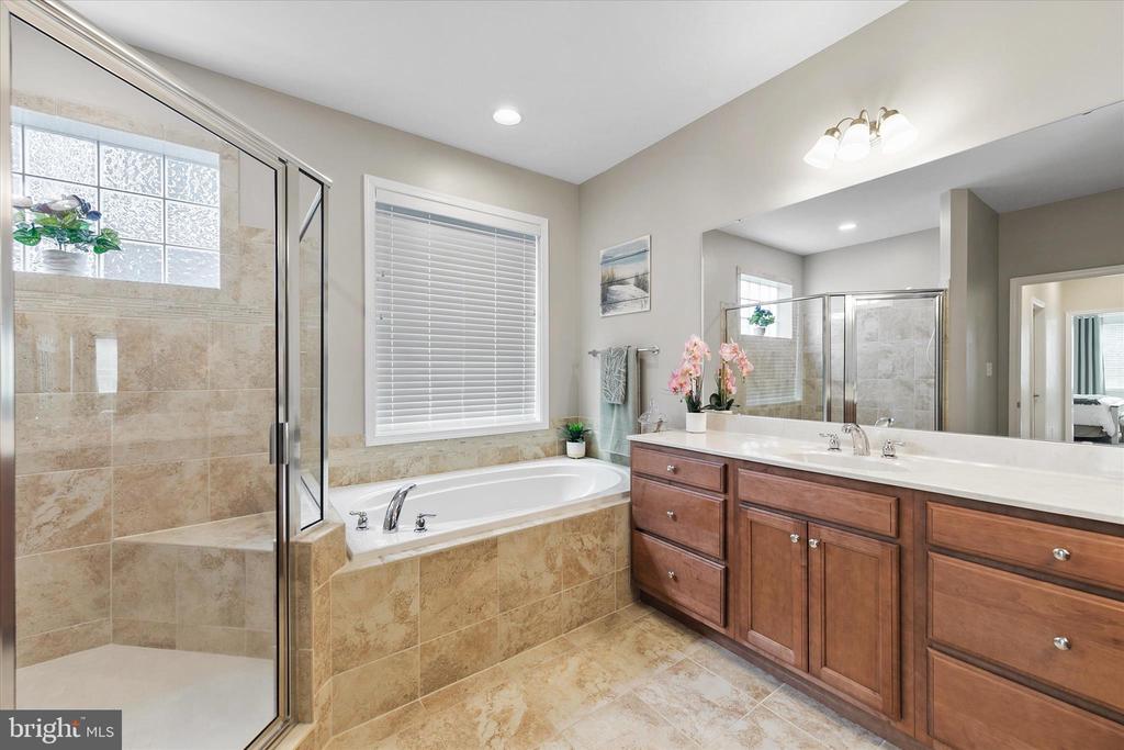 14447 CREEKSIDE CROSSING