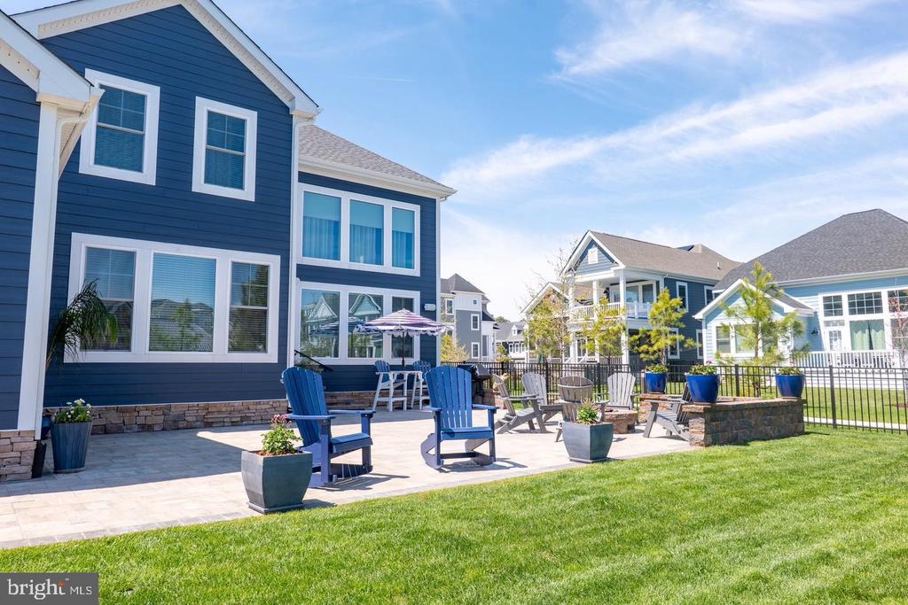 14447 CREEKSIDE CROSSING
