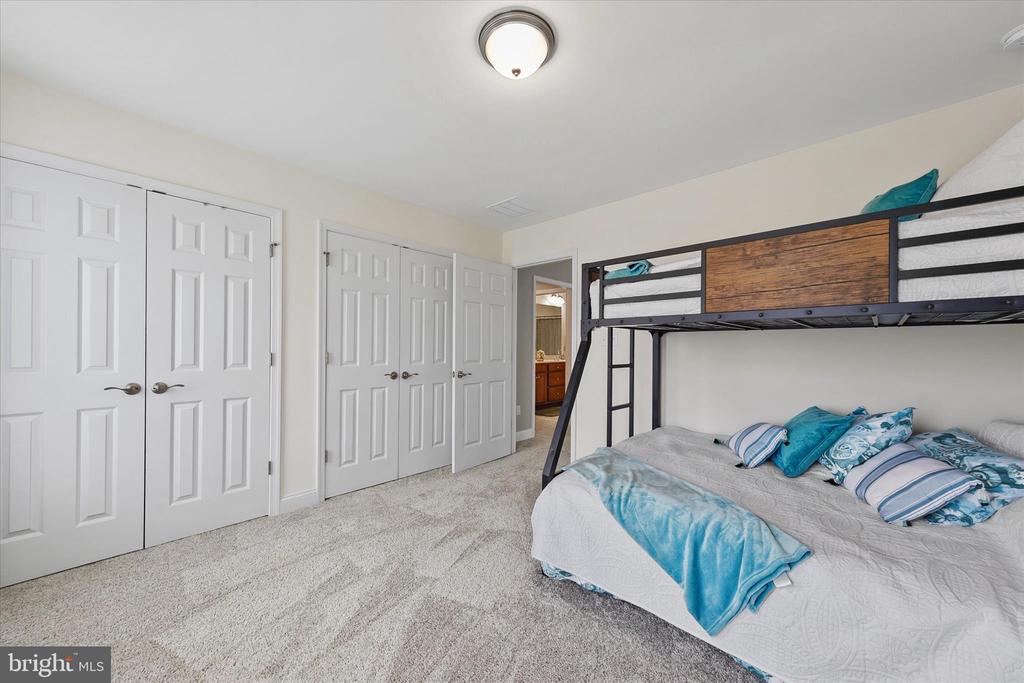 14447 CREEKSIDE CROSSING