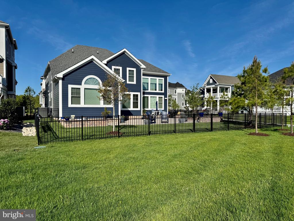 14447 CREEKSIDE CROSSING