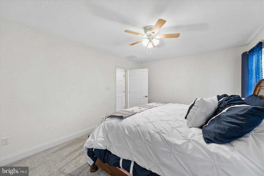 14447 CREEKSIDE CROSSING