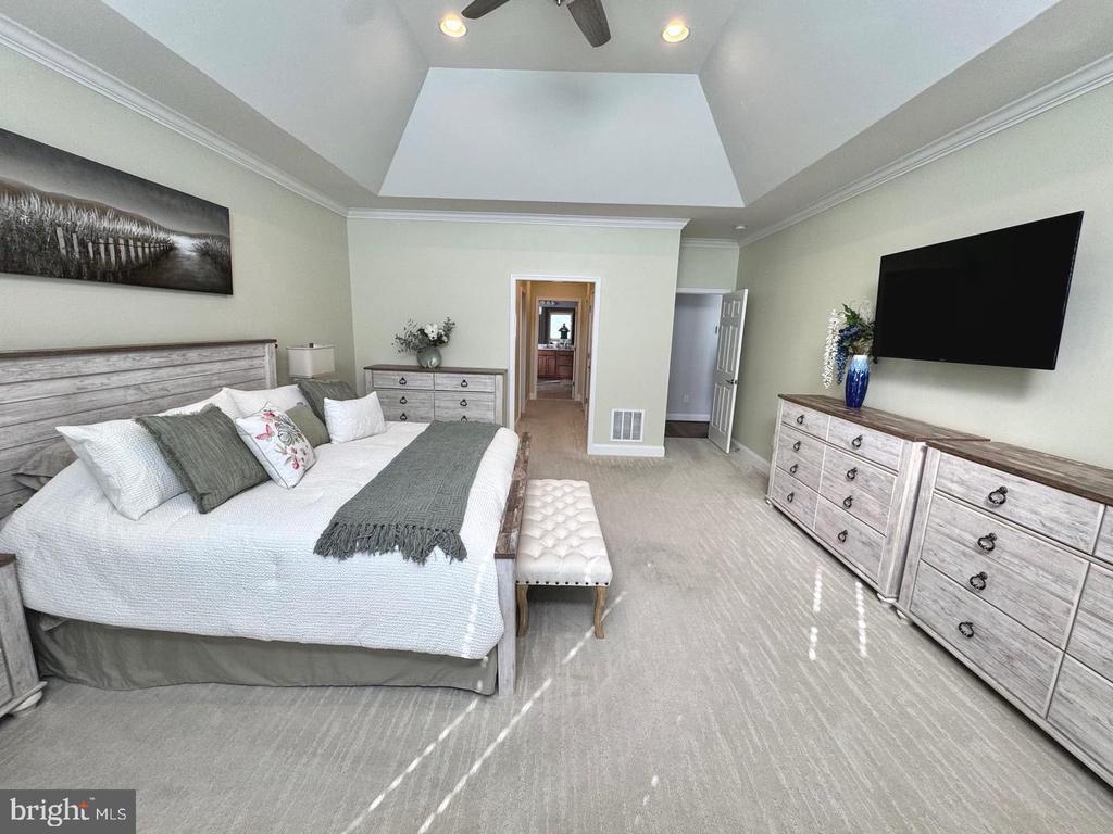 14447 CREEKSIDE CROSSING