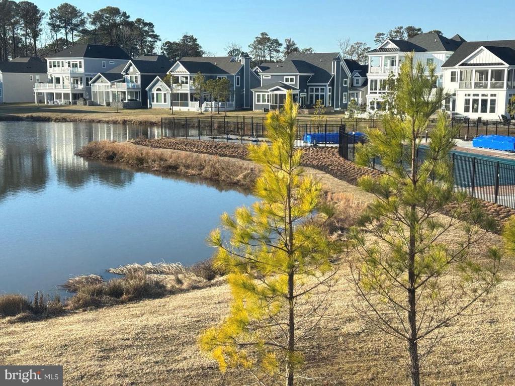 14447 CREEKSIDE CROSSING