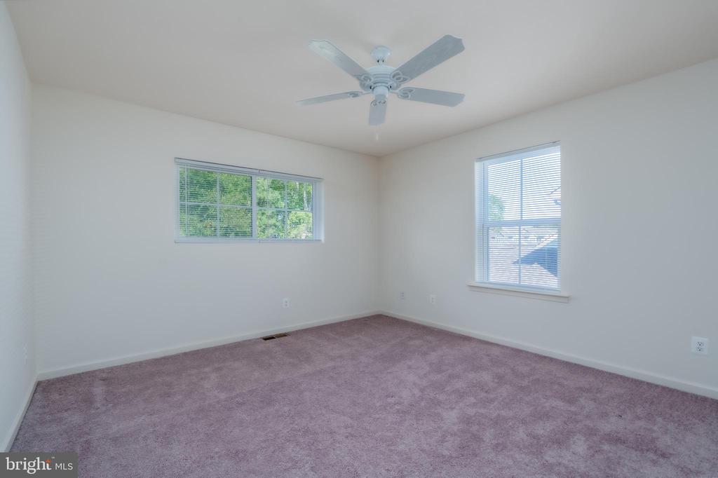 38461 CARROLL DRIVE