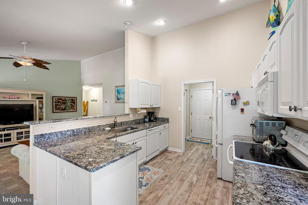 33550 SUFFOLK LANE 76