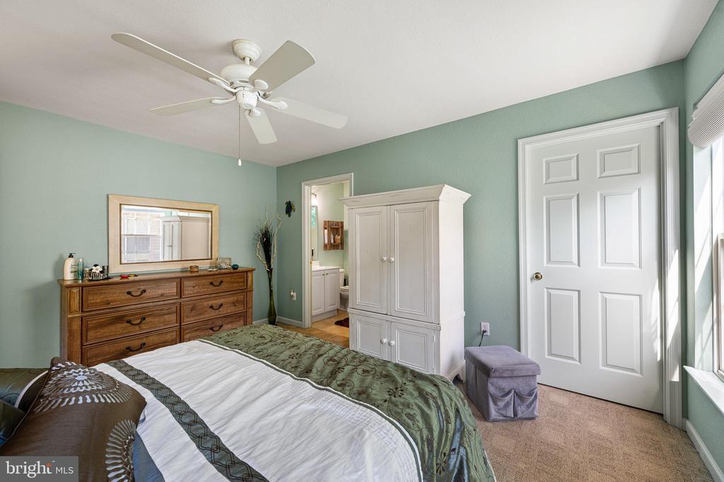 33550 SUFFOLK LANE 76