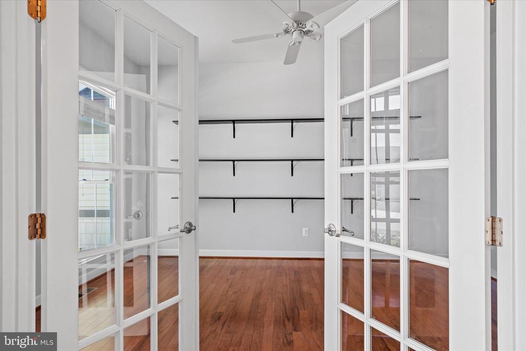 36346 REDSTART COURT