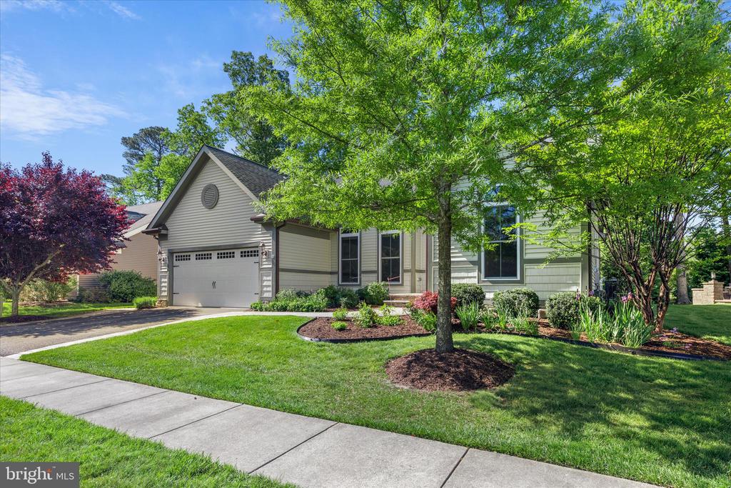 36346 REDSTART COURT