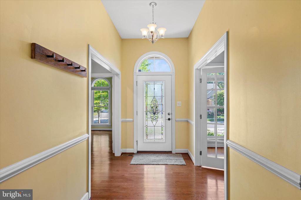 36346 REDSTART COURT