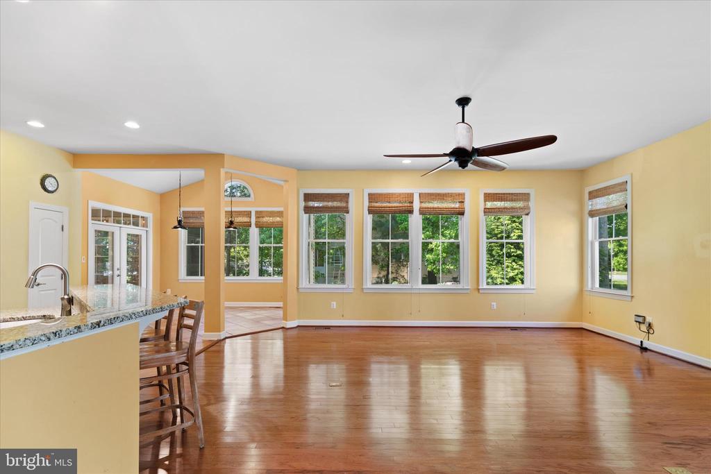 36346 REDSTART COURT