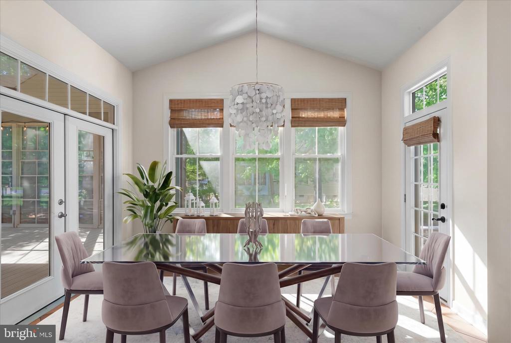 36346 REDSTART COURT