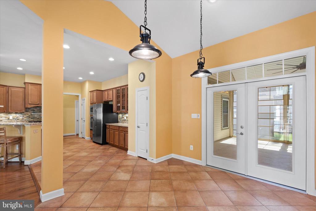 36346 REDSTART COURT