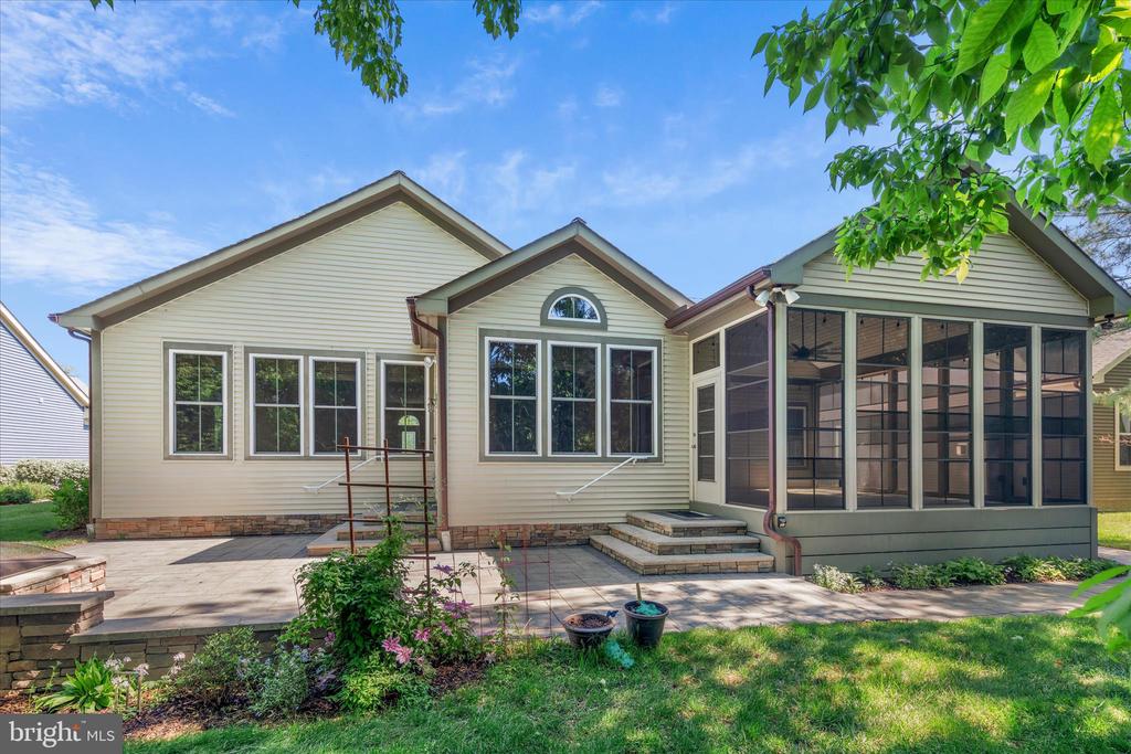 36346 REDSTART COURT