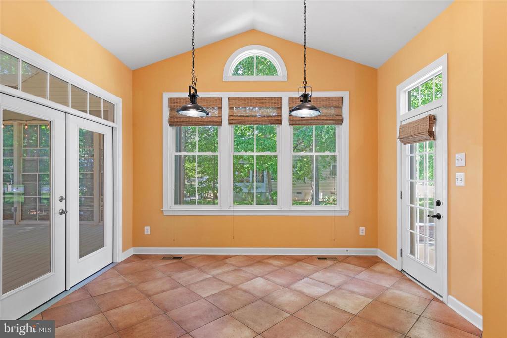 36346 REDSTART COURT