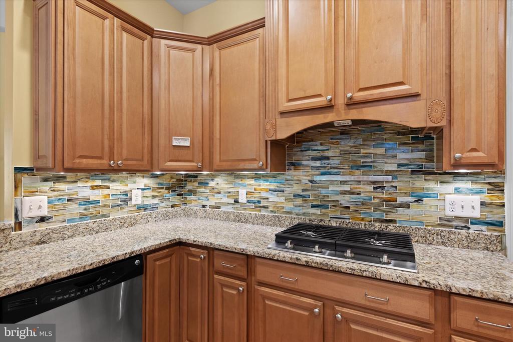 36346 REDSTART COURT
