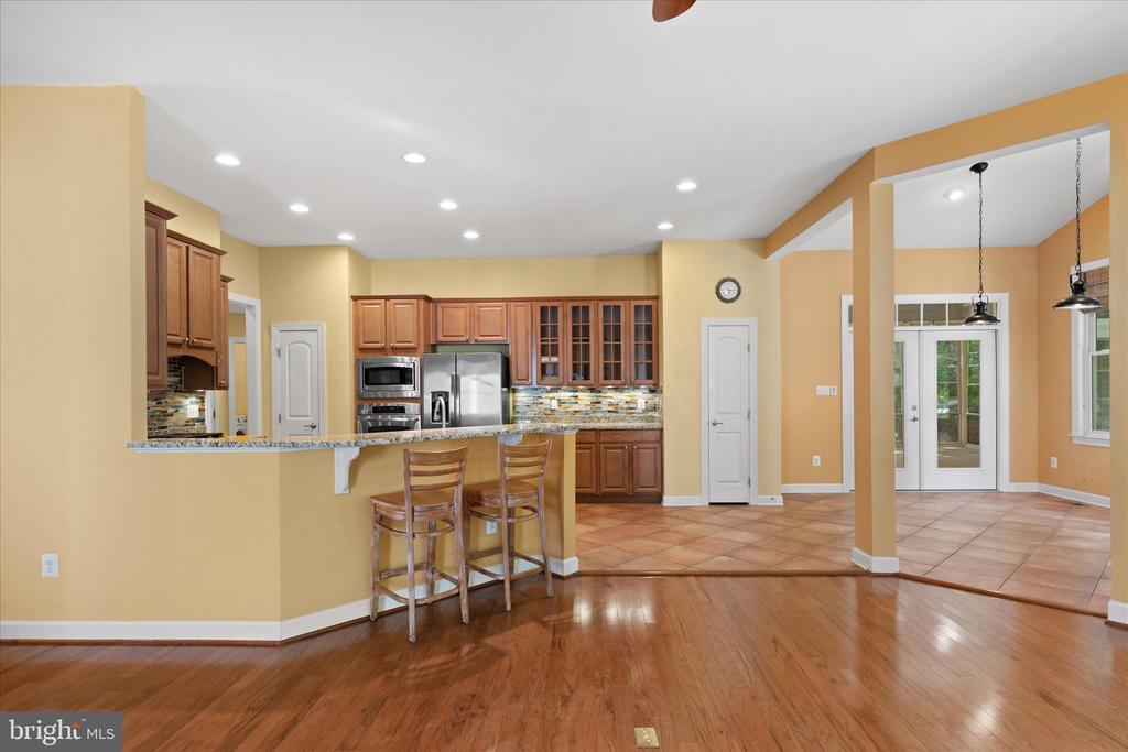 36346 REDSTART COURT