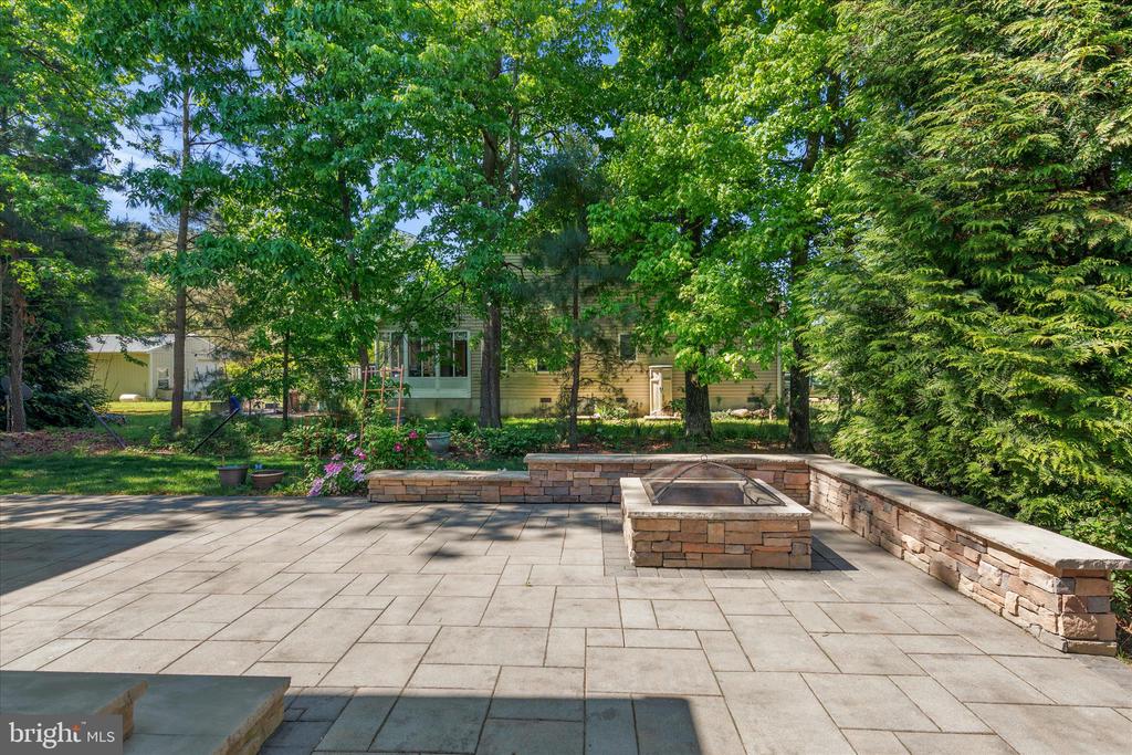 36346 REDSTART COURT