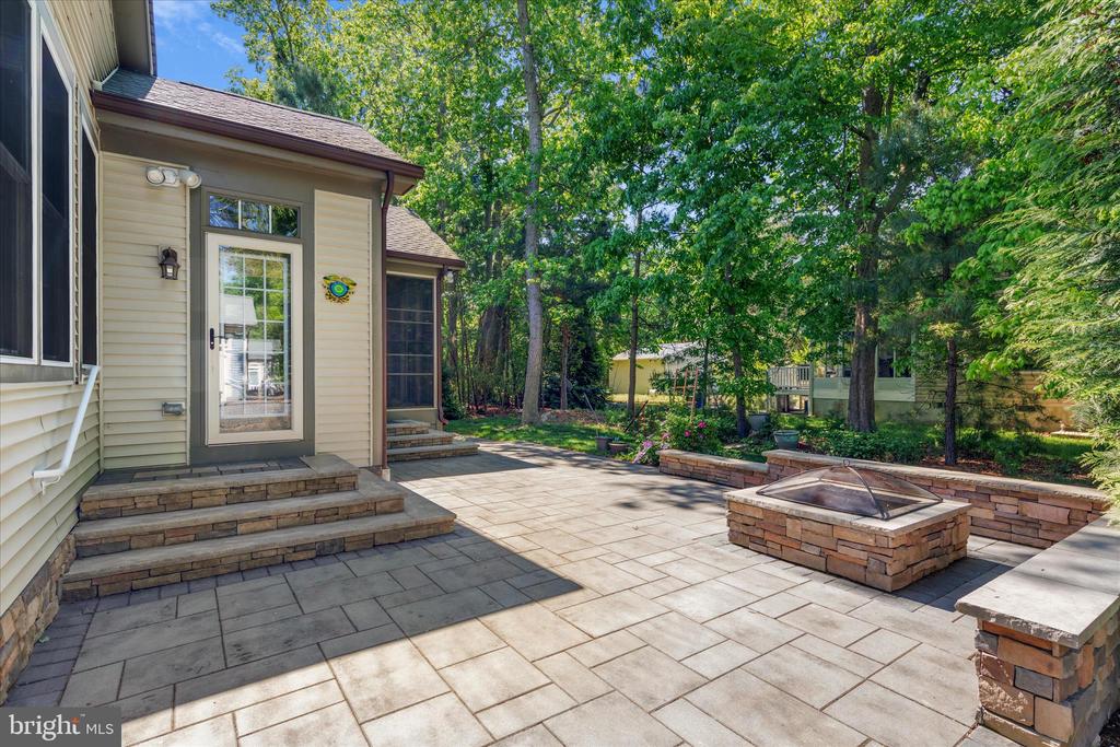 36346 REDSTART COURT