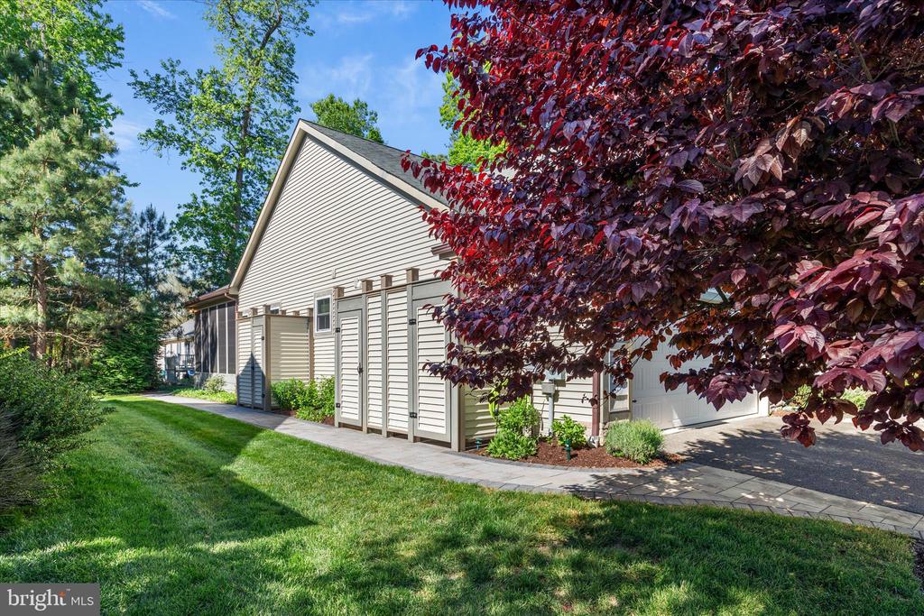 36346 REDSTART COURT
