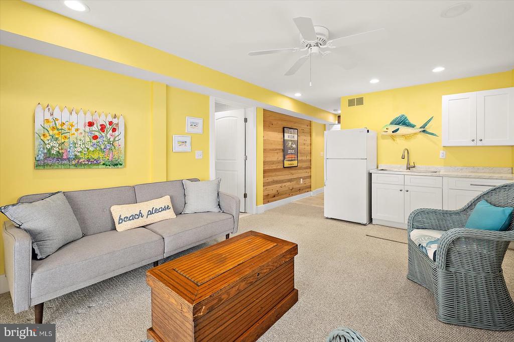 59 BAYSIDE DRIVE