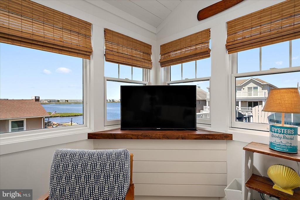 59 BAYSIDE DRIVE