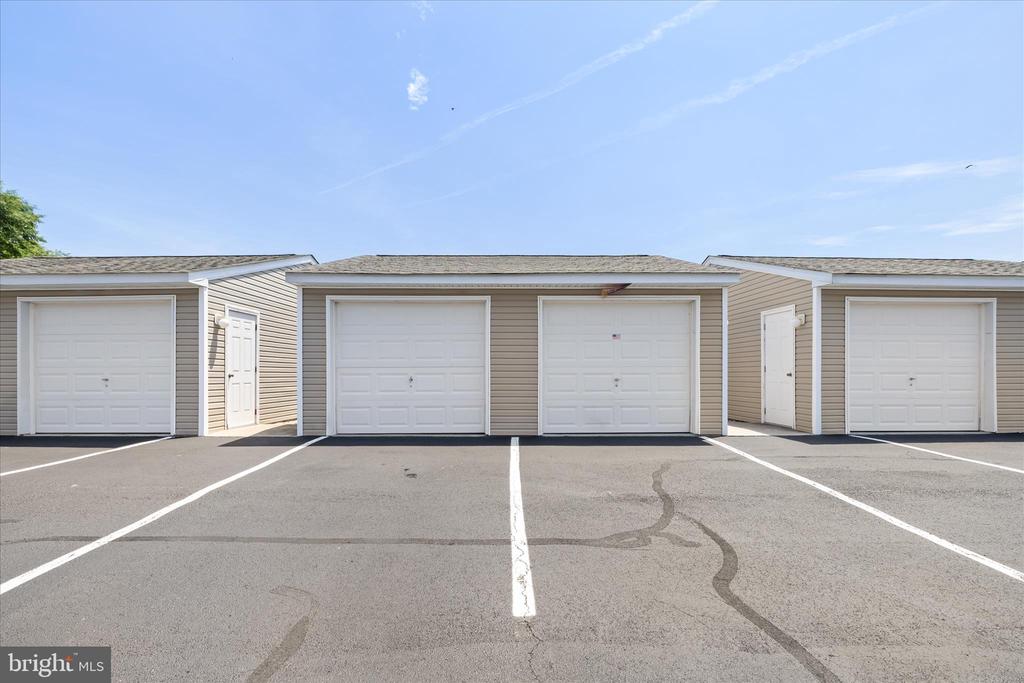 37462 PETTINARO DRIVE 7102