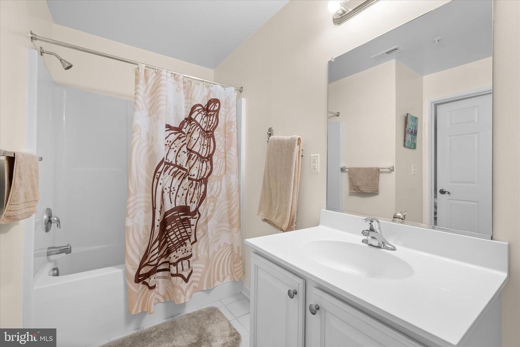 37462 PETTINARO DRIVE 7102