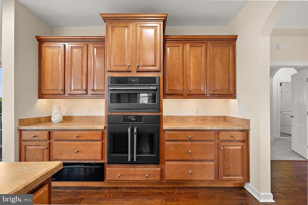 38407 BOXWOOD TERRACE Unit: 201