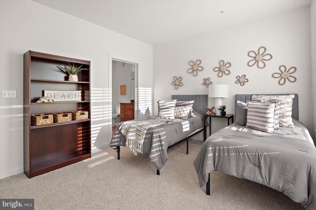 38407 BOXWOOD TERRACE Unit: 201