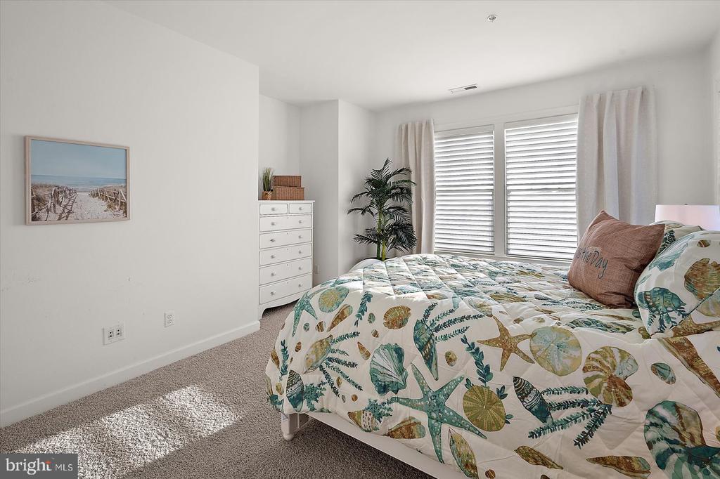 38407 BOXWOOD TERRACE Unit: 201