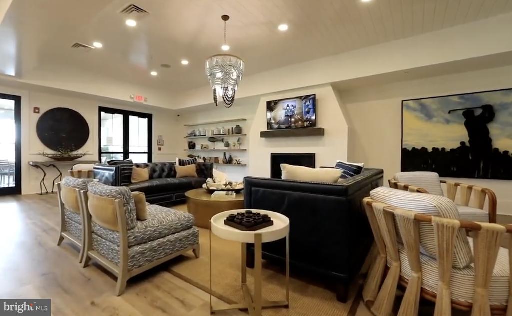 38407 BOXWOOD TERRACE Unit: 201