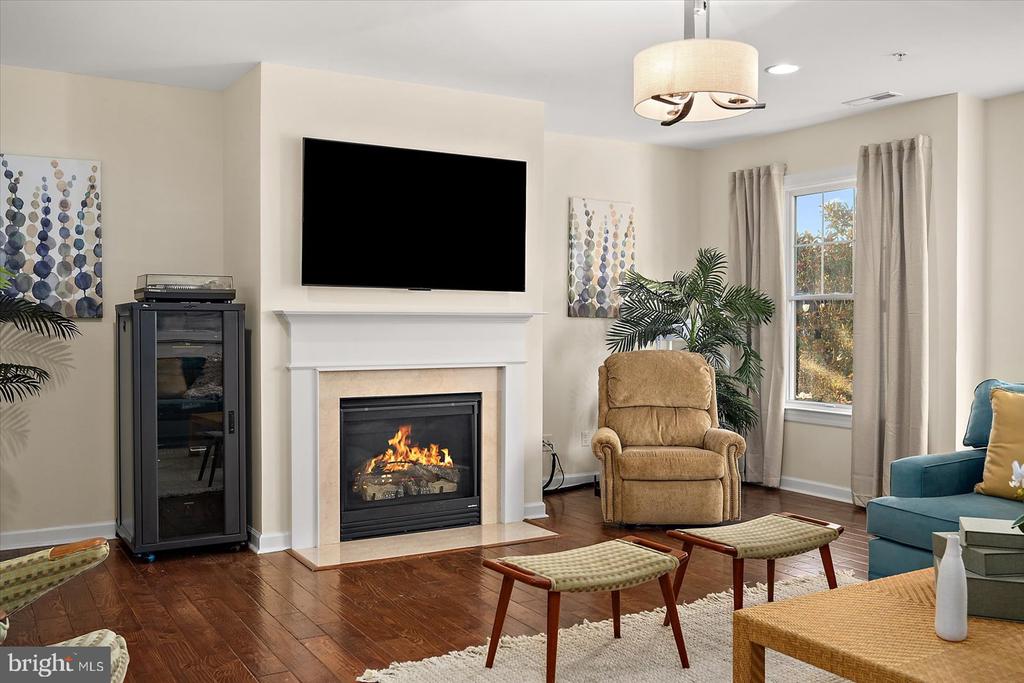 38407 BOXWOOD TERRACE Unit: 201