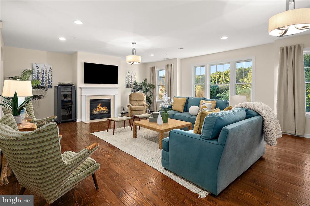 38407 BOXWOOD TERRACE Unit: 201