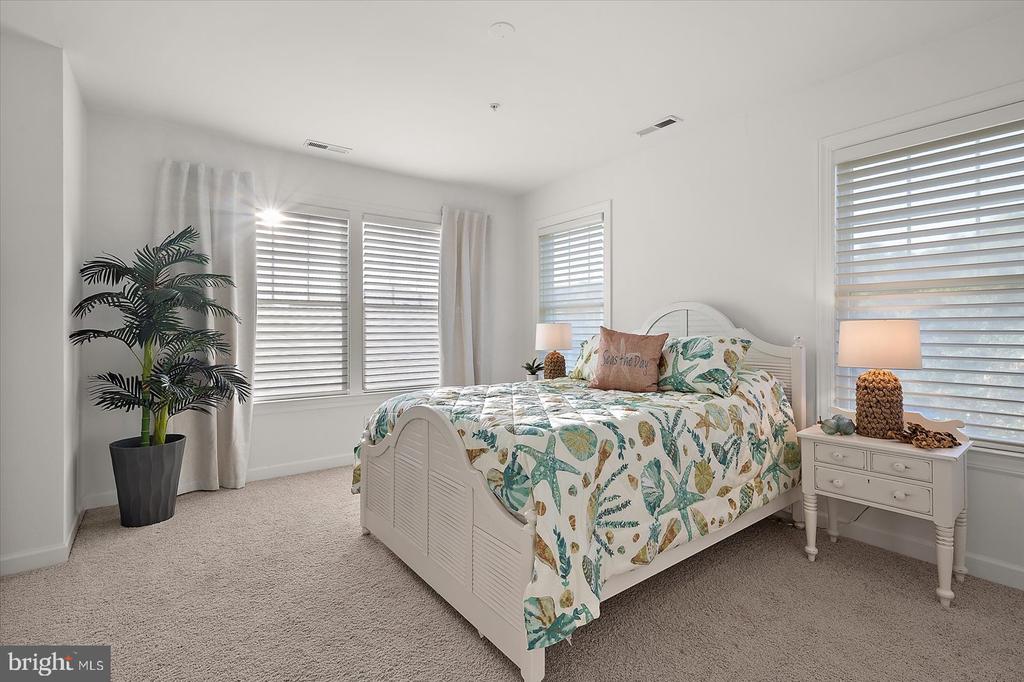 38407 BOXWOOD TERRACE Unit: 201