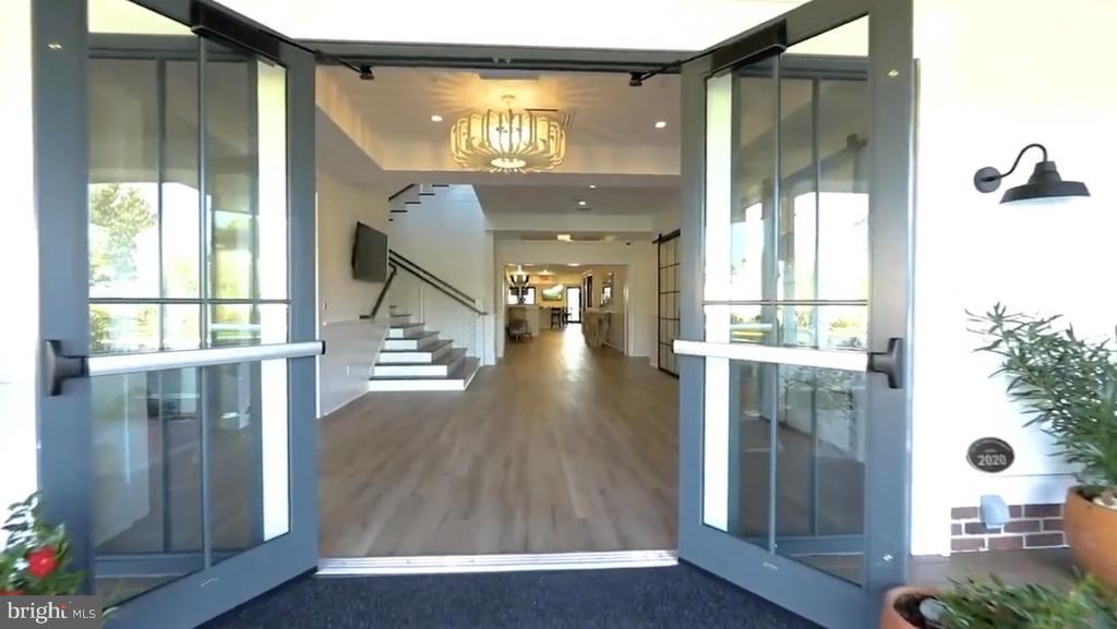 38407 BOXWOOD TERRACE Unit: 201