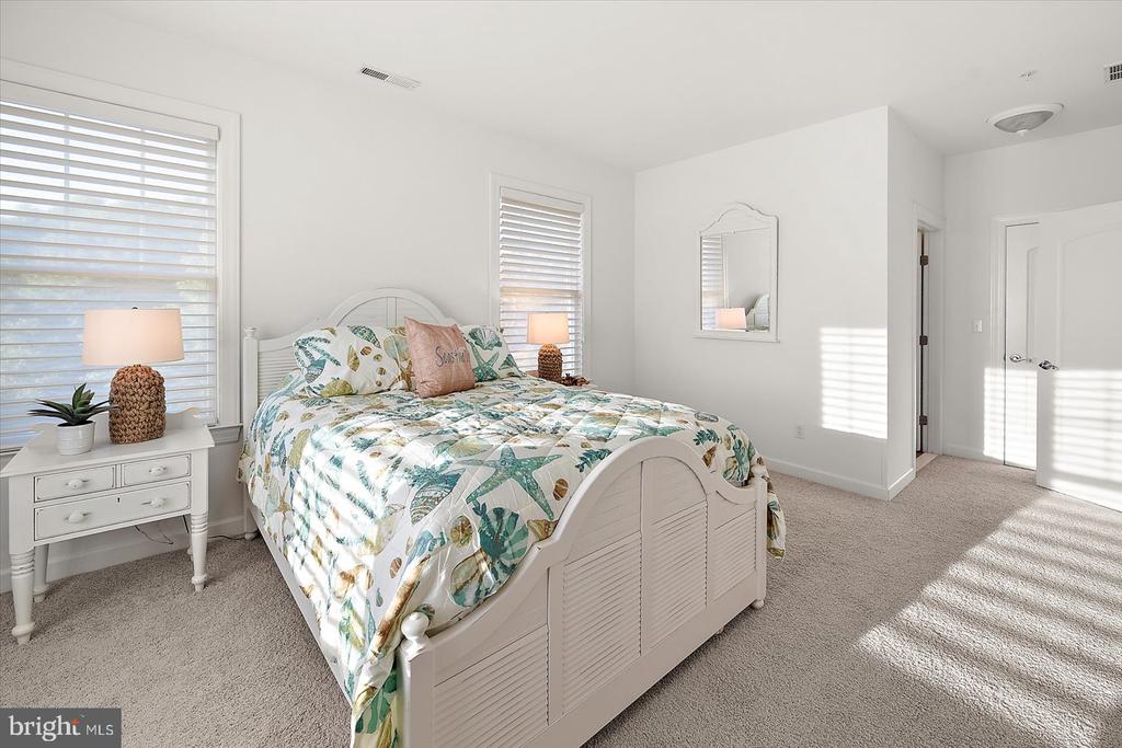 38407 BOXWOOD TERRACE Unit: 201