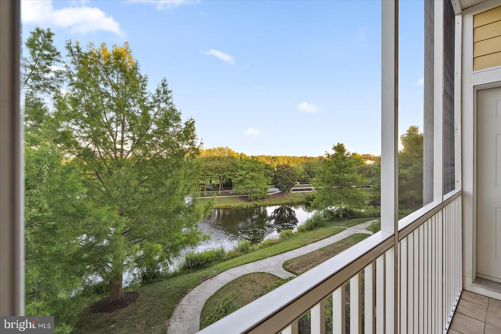 38407 BOXWOOD TERRACE Unit: 201